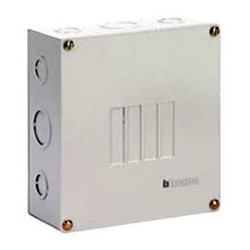 CENTRO DE CARGA 4 POLOS 60A SOBREPONER BTPLUG BTICINO